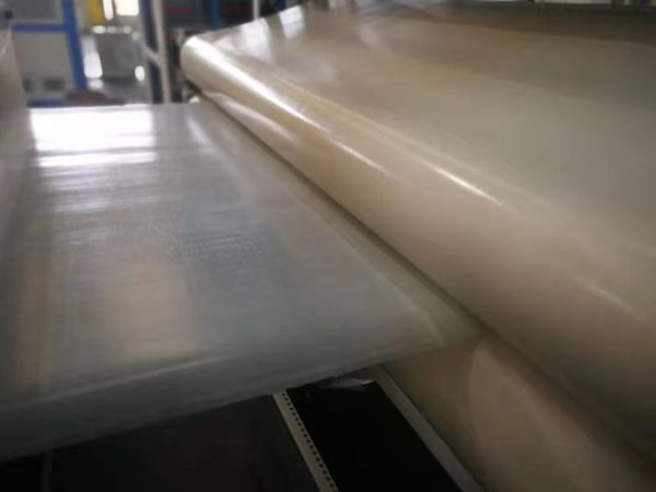 Reinforced thermoplastic laminates Machinery for laminating continuous fiber reinforced thermoplastic prepreg UD tape panels；